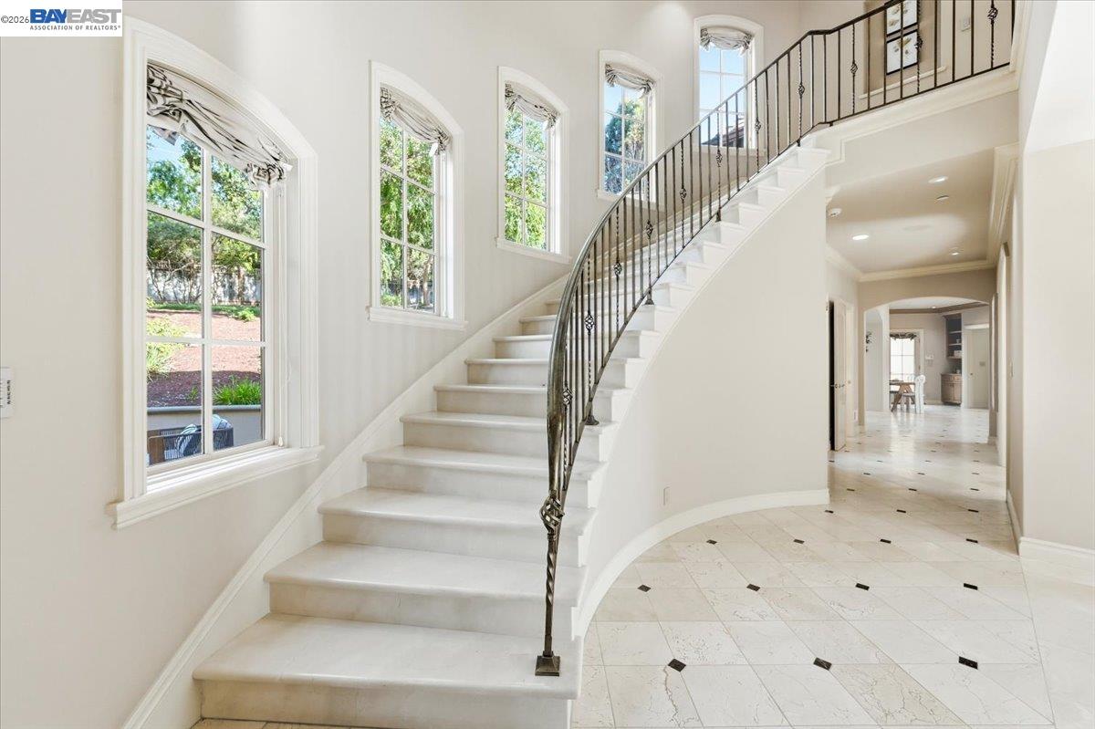 13388 Surrey Ln