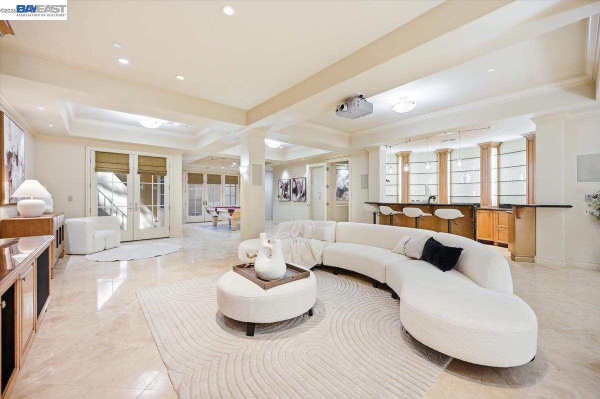 13388 Surrey Ln