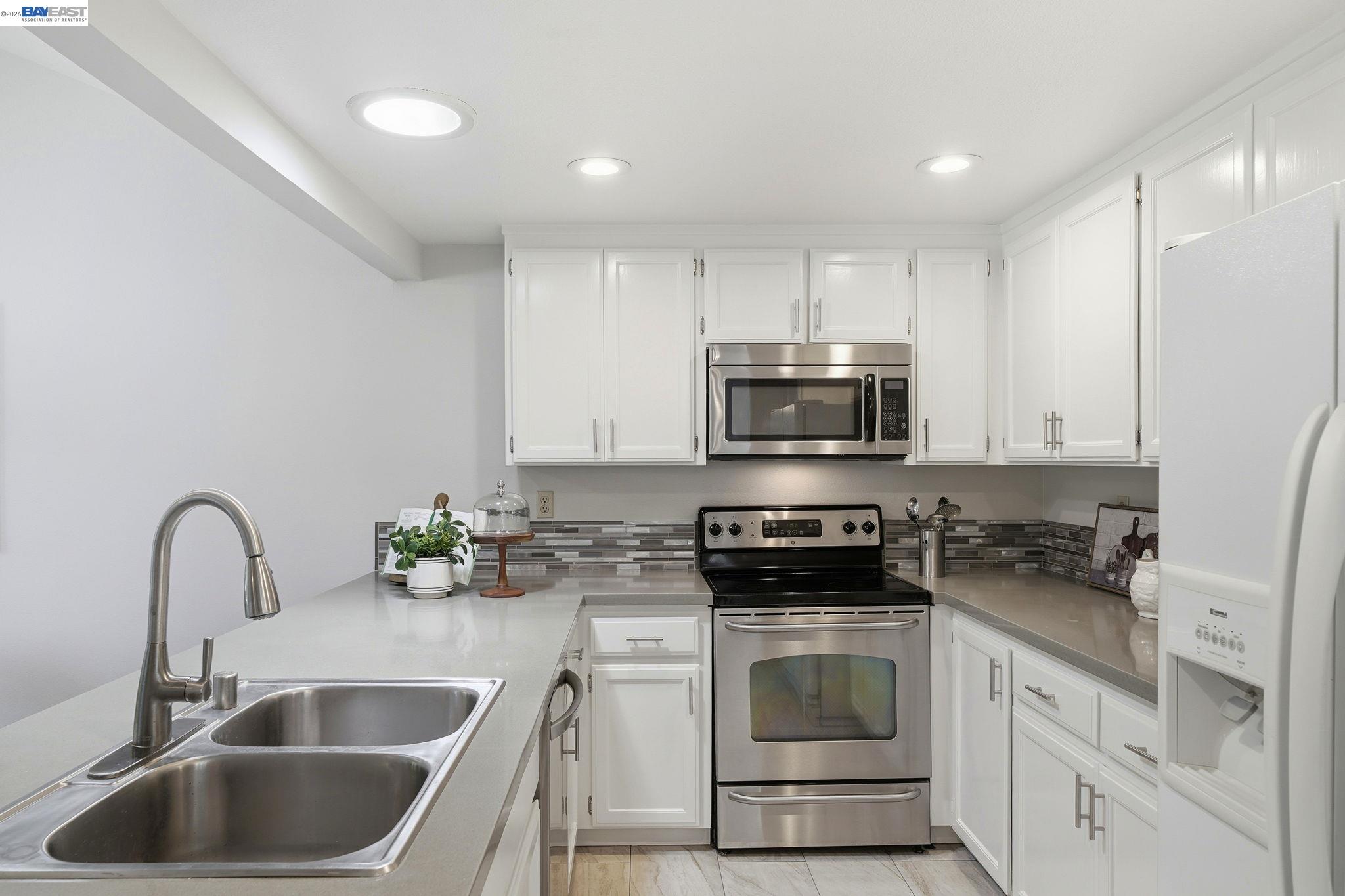 342 Lone Oak Dr