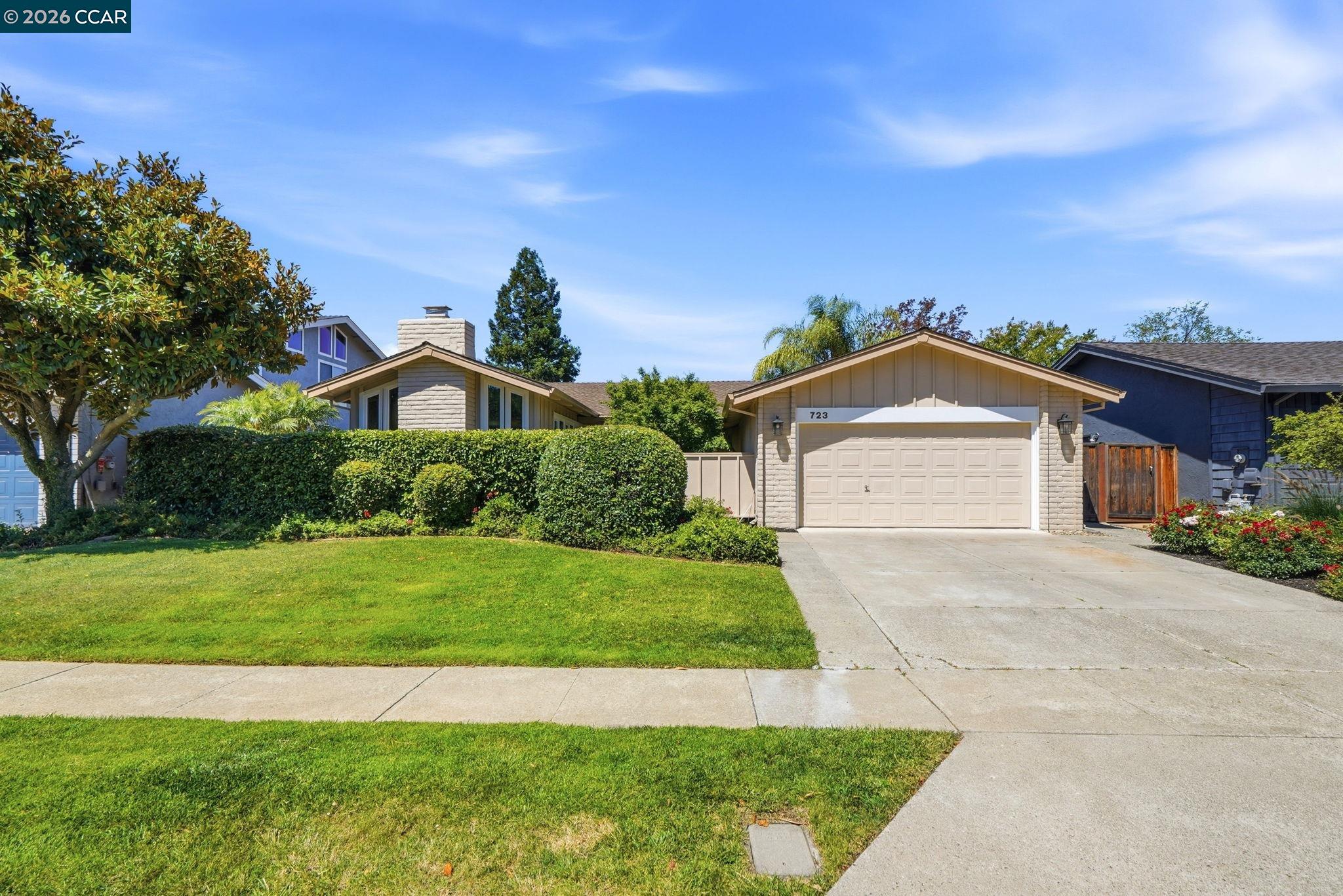 723 Navaronne Way