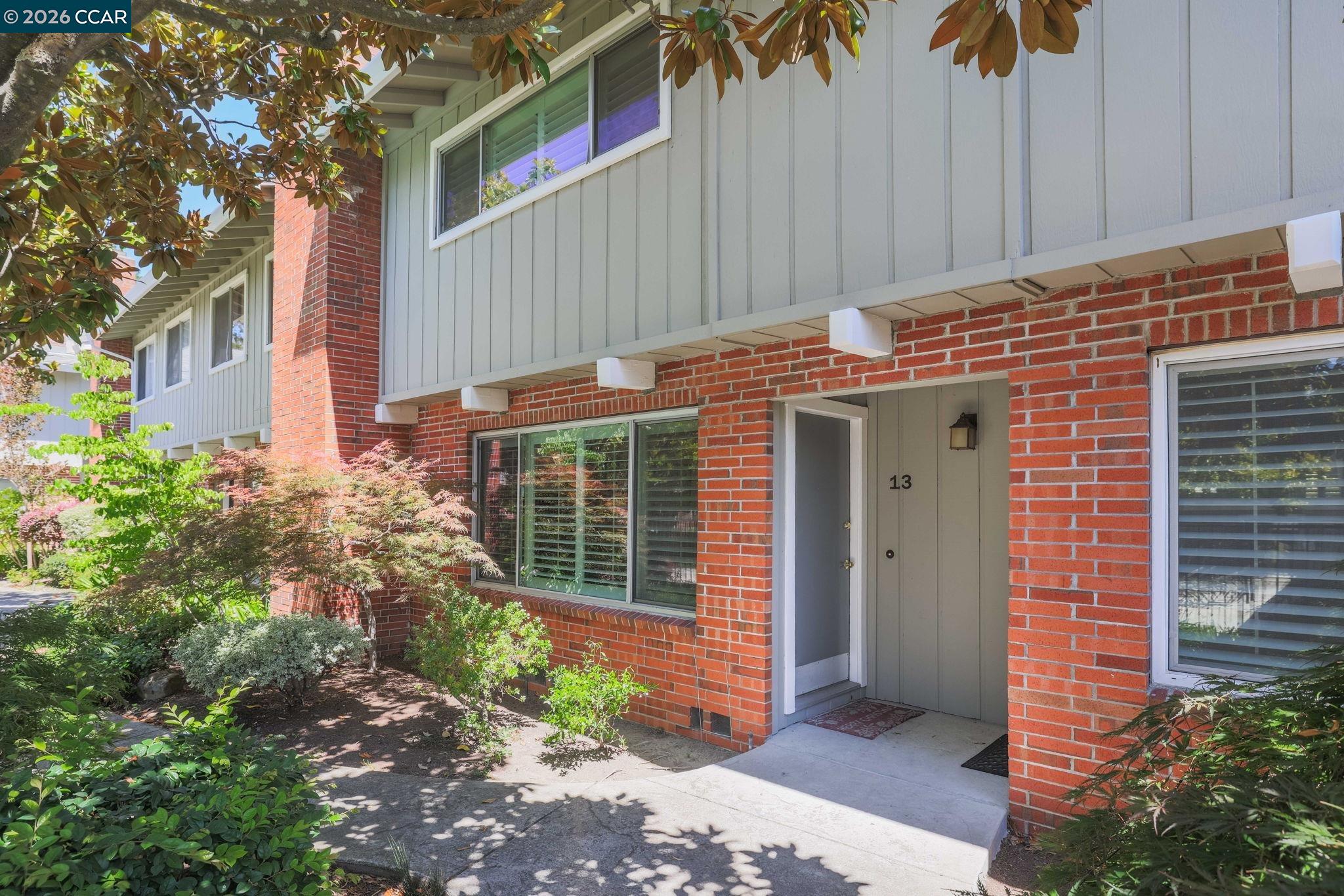 2135 Ascot Dr # 13