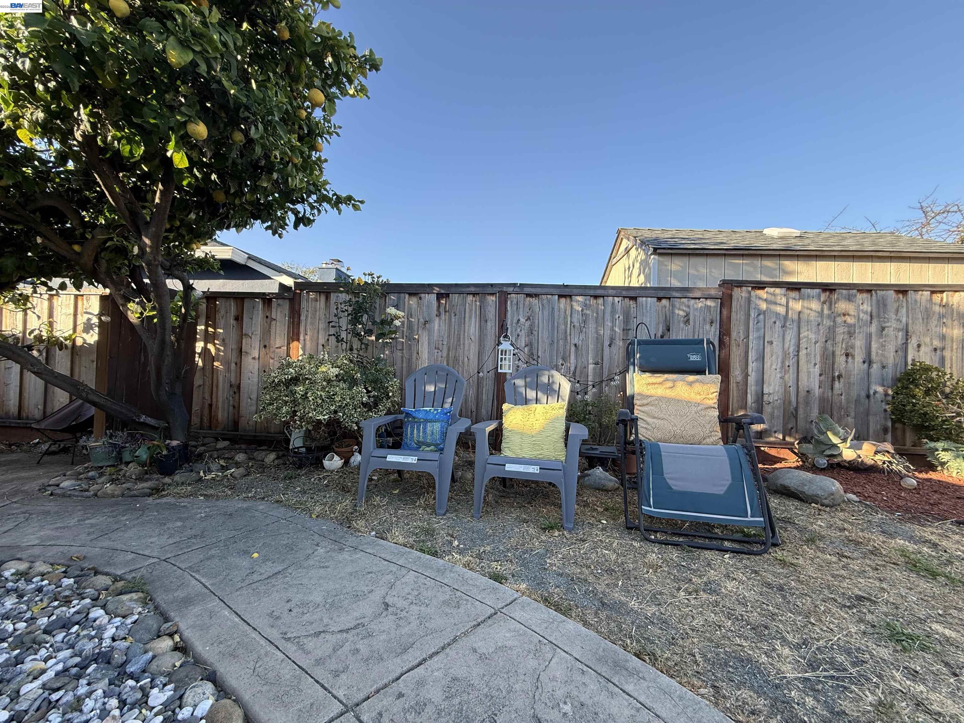 1362 Esser Ave