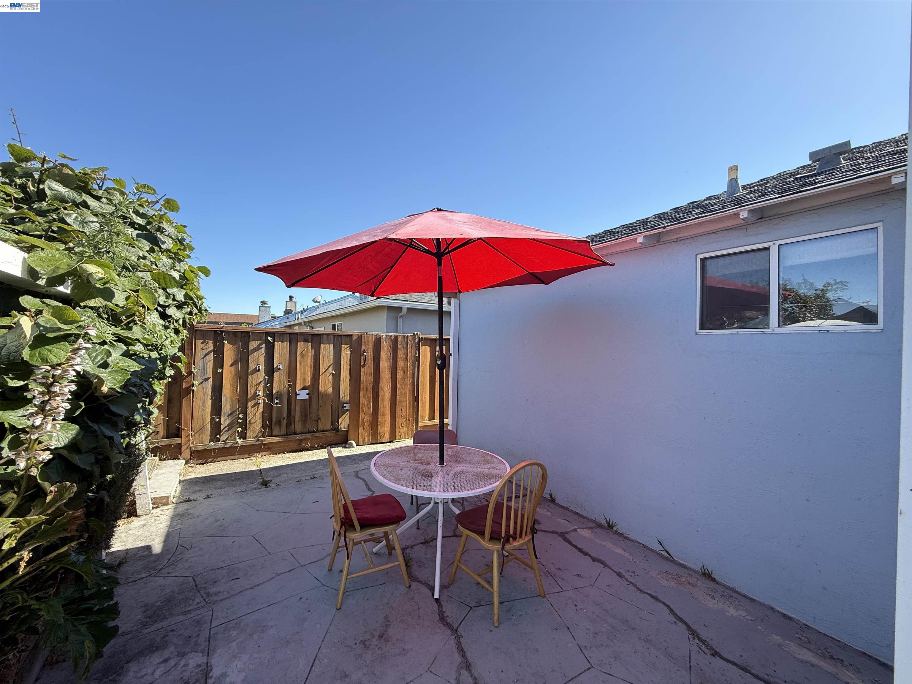 1362 Esser Ave