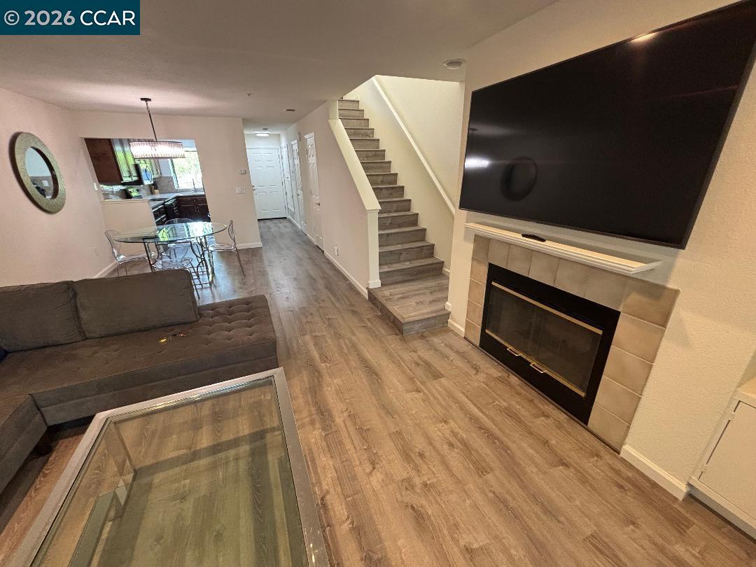 2590 Oak Rd # 250