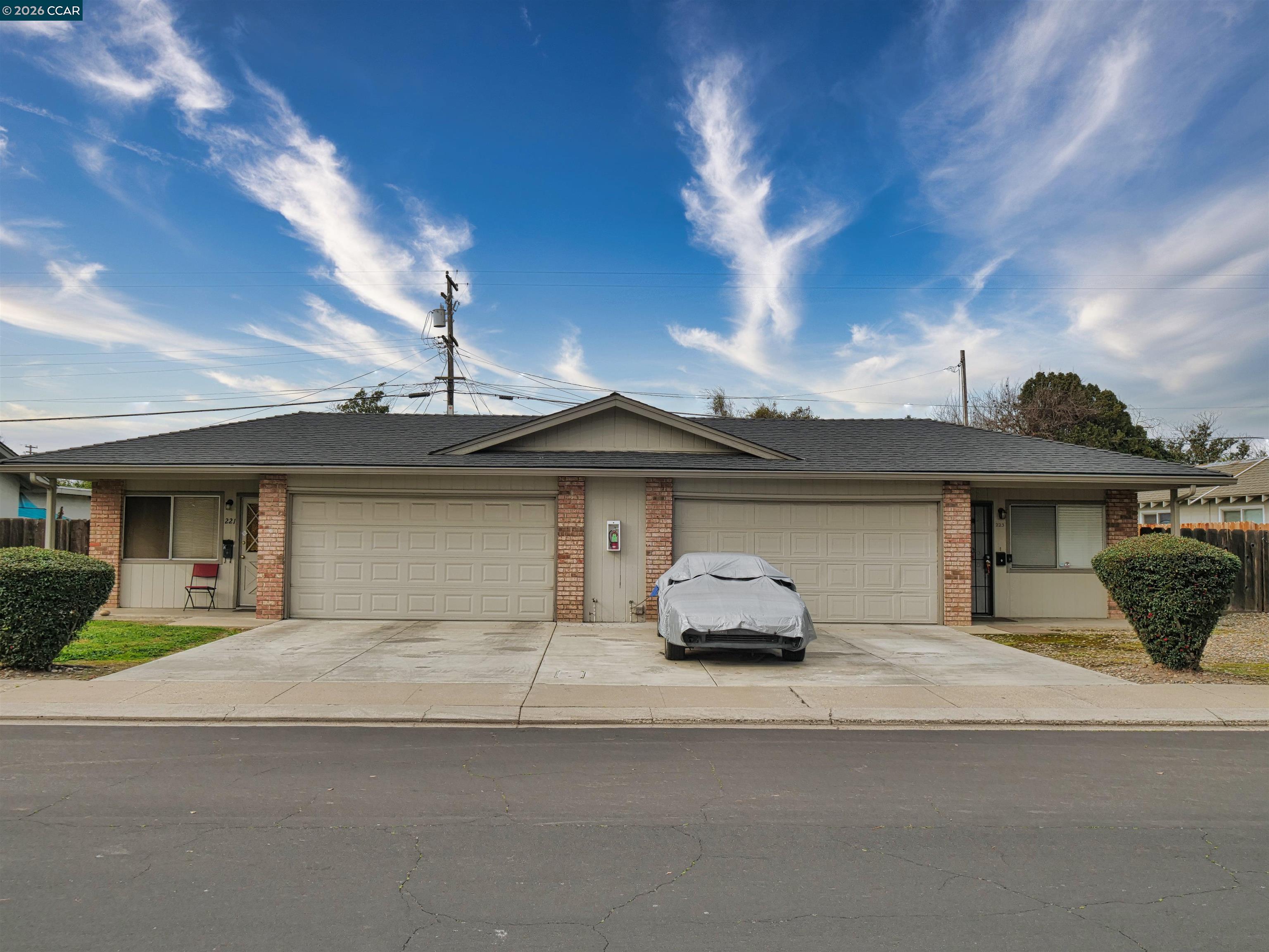 205 Kingston Lane