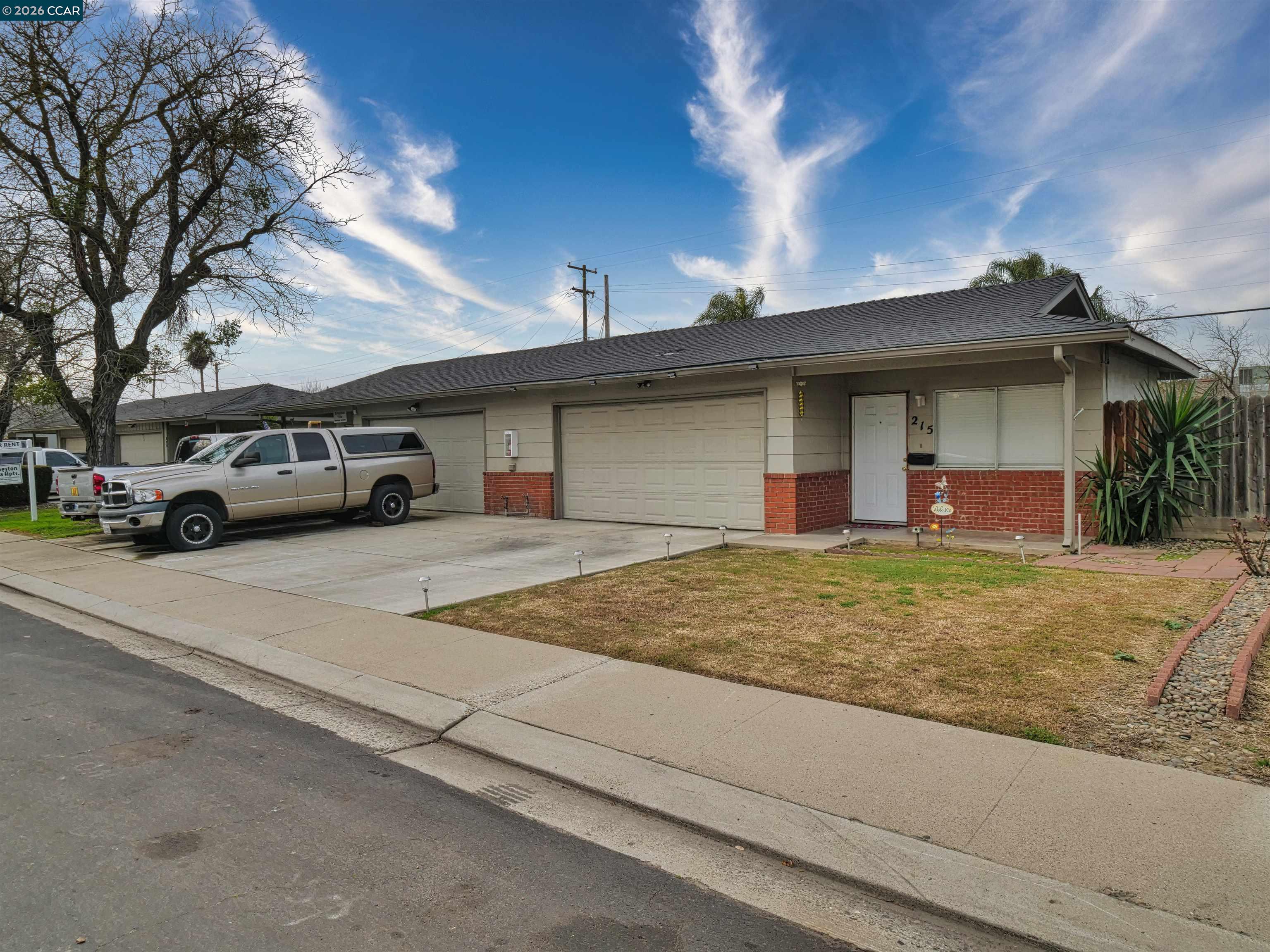 205 Kingston Lane