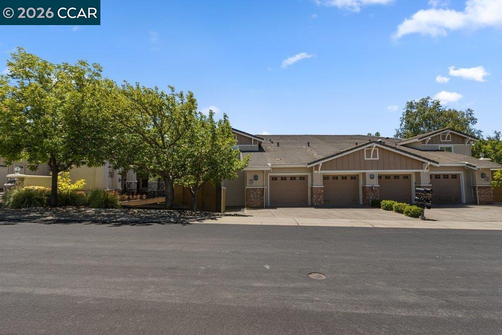 3024 Grey Eagle Dr