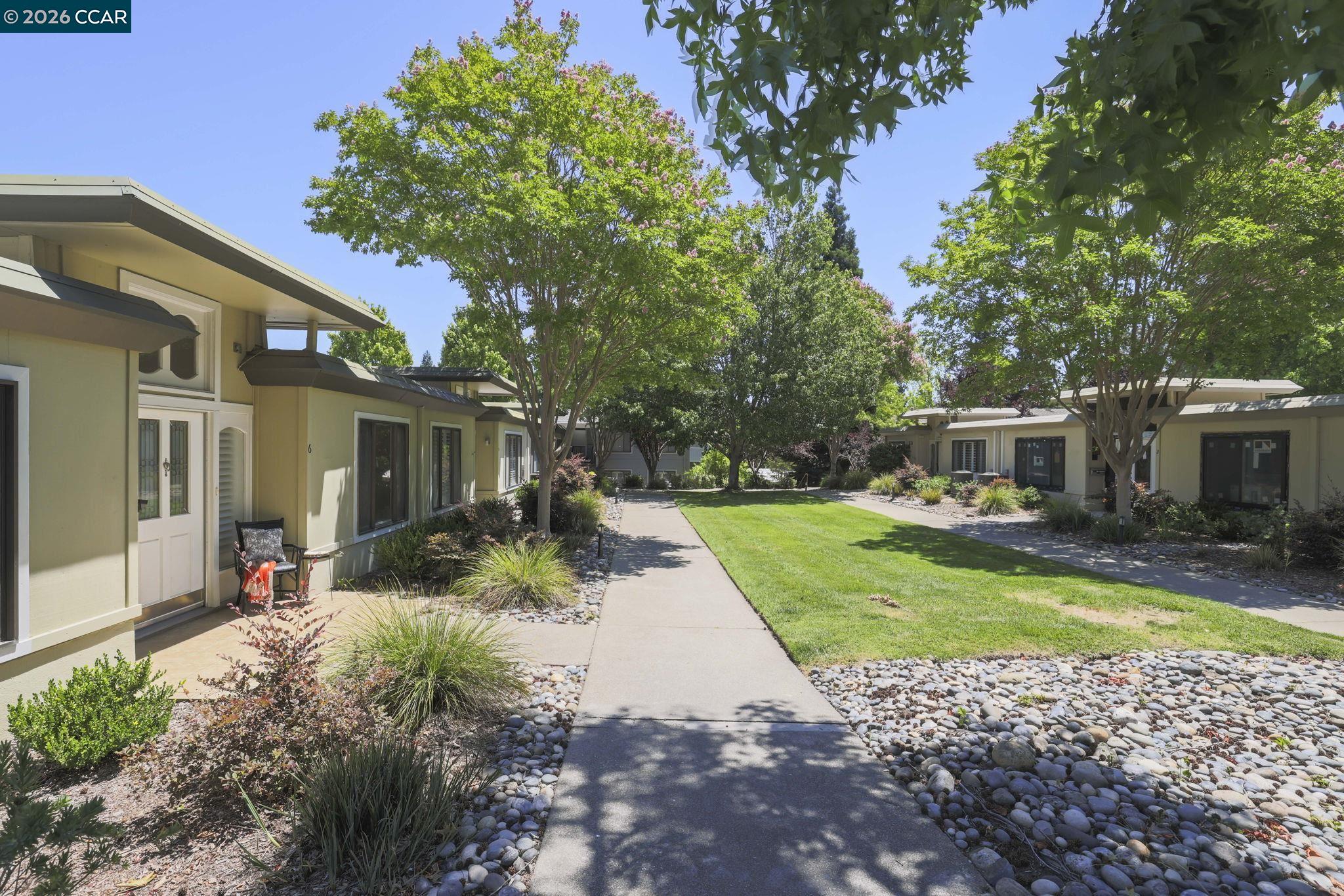1209 Oakmont Dr #6 # 6