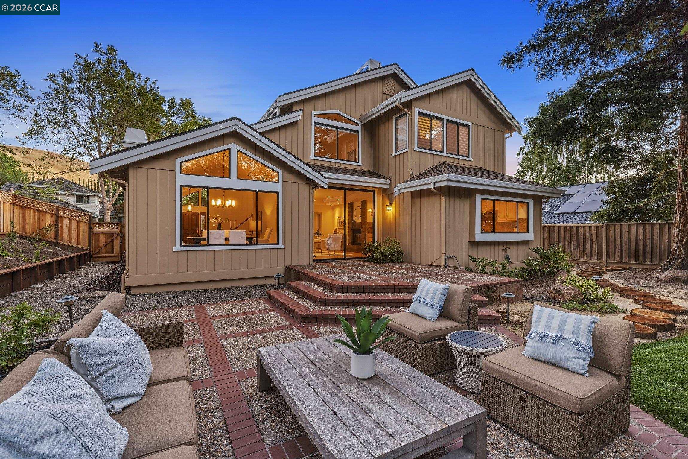 521 Buttonwood Dr.