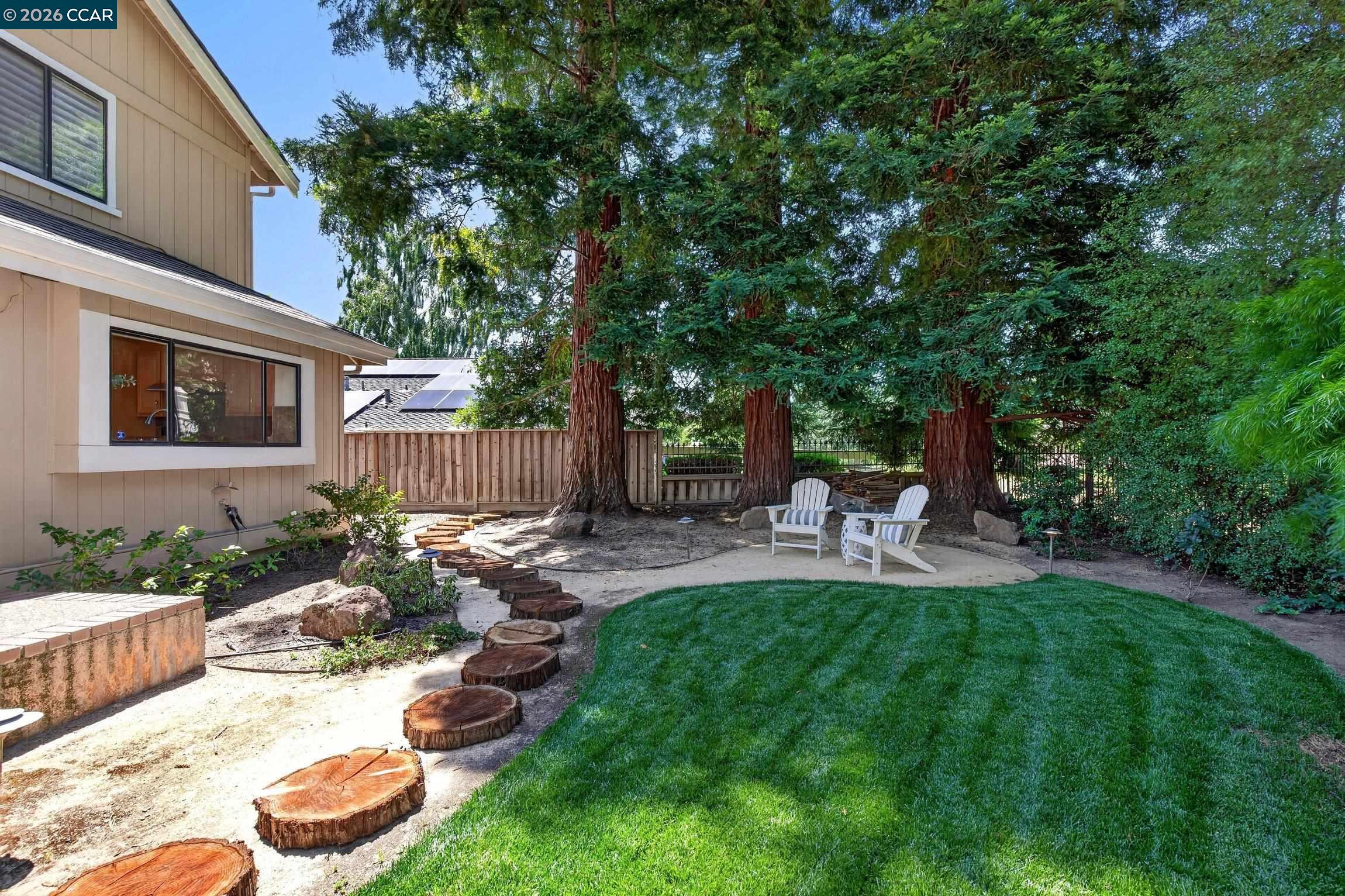 521 Buttonwood Dr.