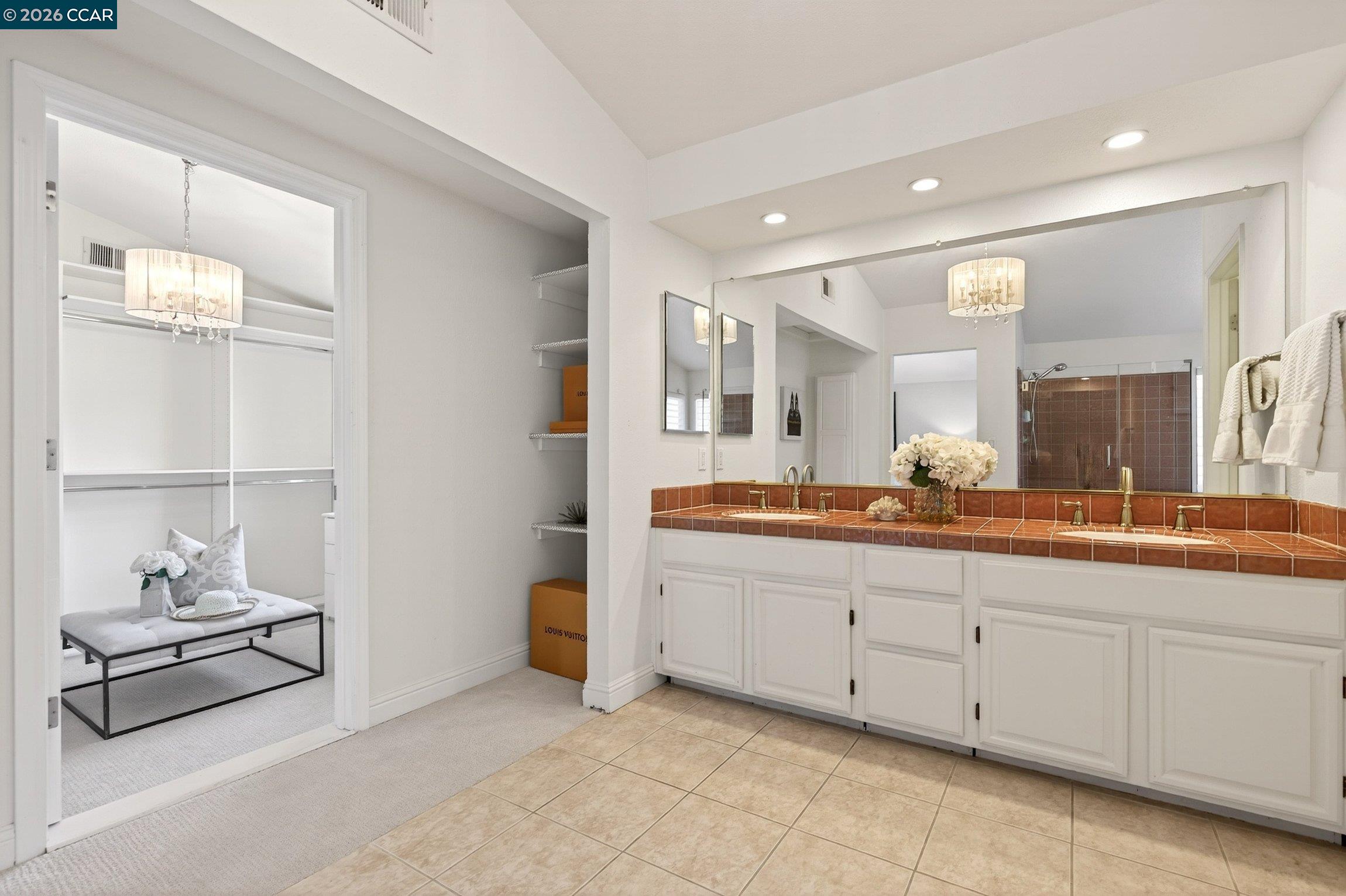 521 Buttonwood Dr.