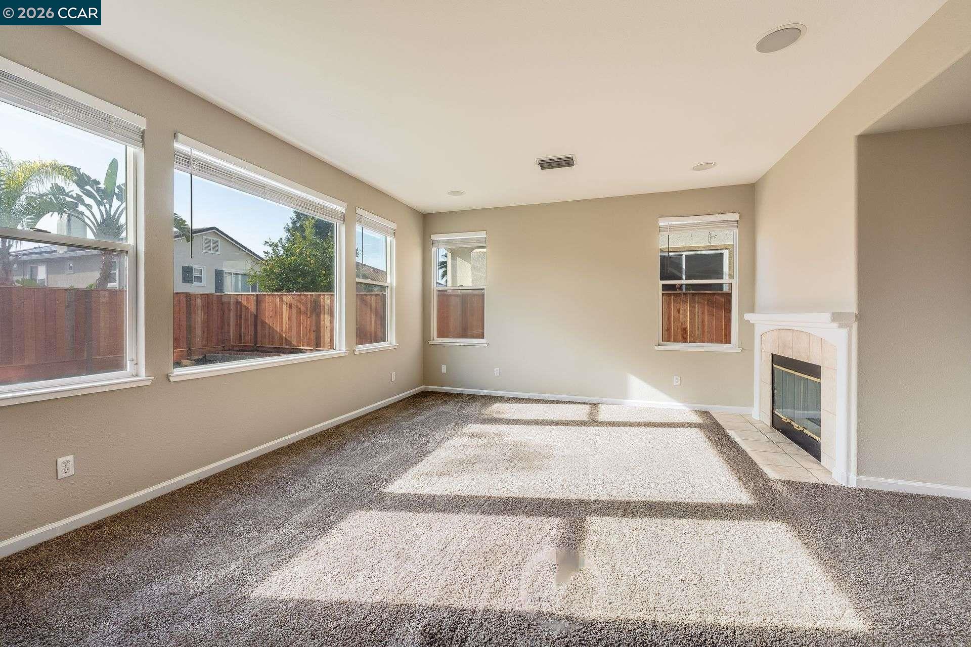 2500 Vallecito Way