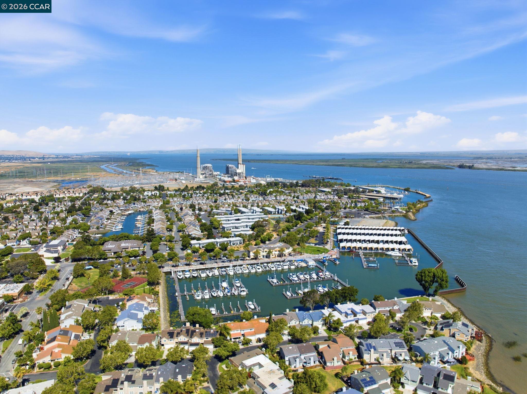 46 Edgewater Pl