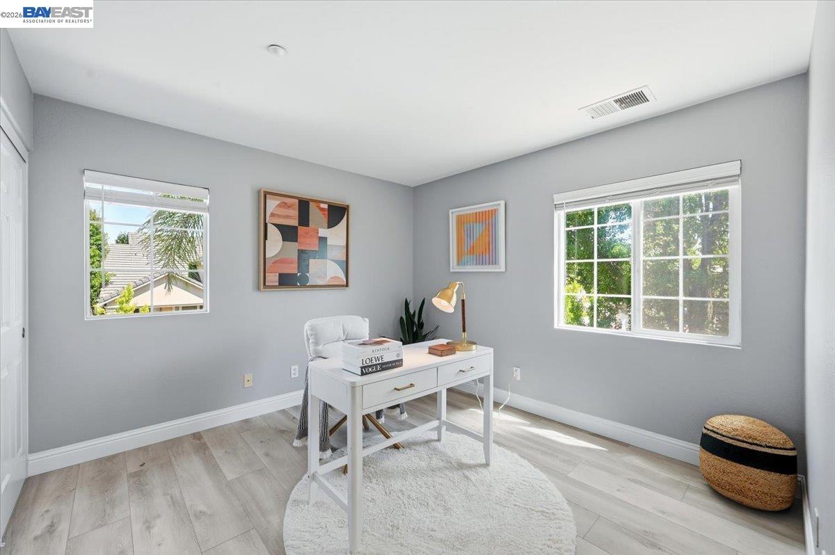 5688 CEDAR CREST