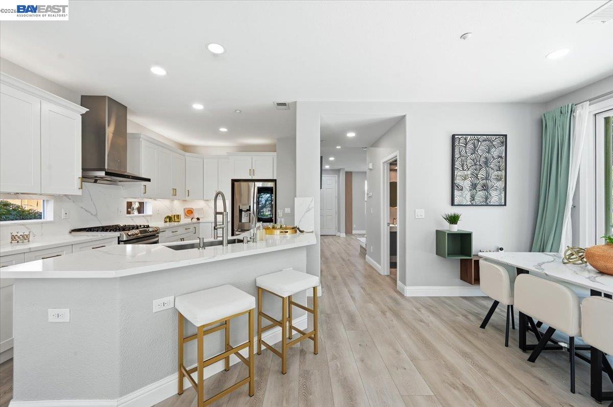 5688 CEDAR CREST
