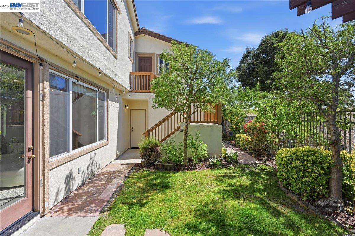 5688 CEDAR CREST