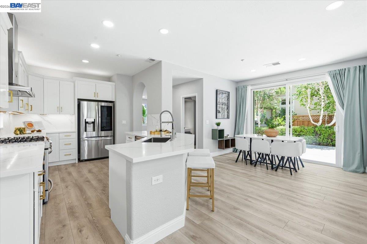 5688 CEDAR CREST