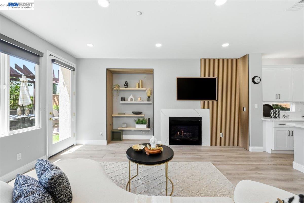 5688 CEDAR CREST