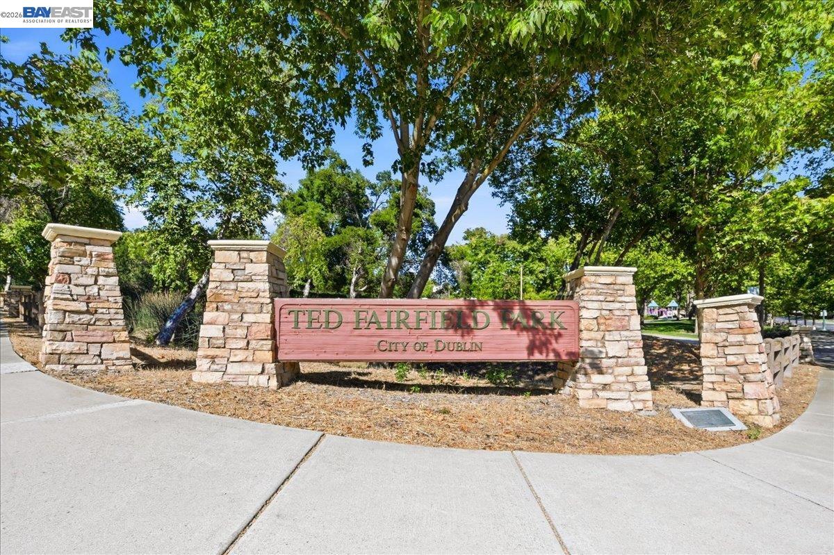 5688 CEDAR CREST