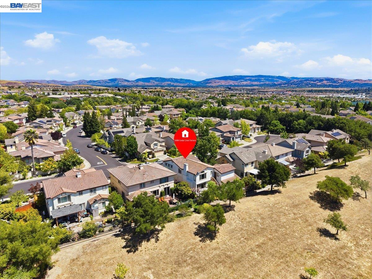 5688 CEDAR CREST