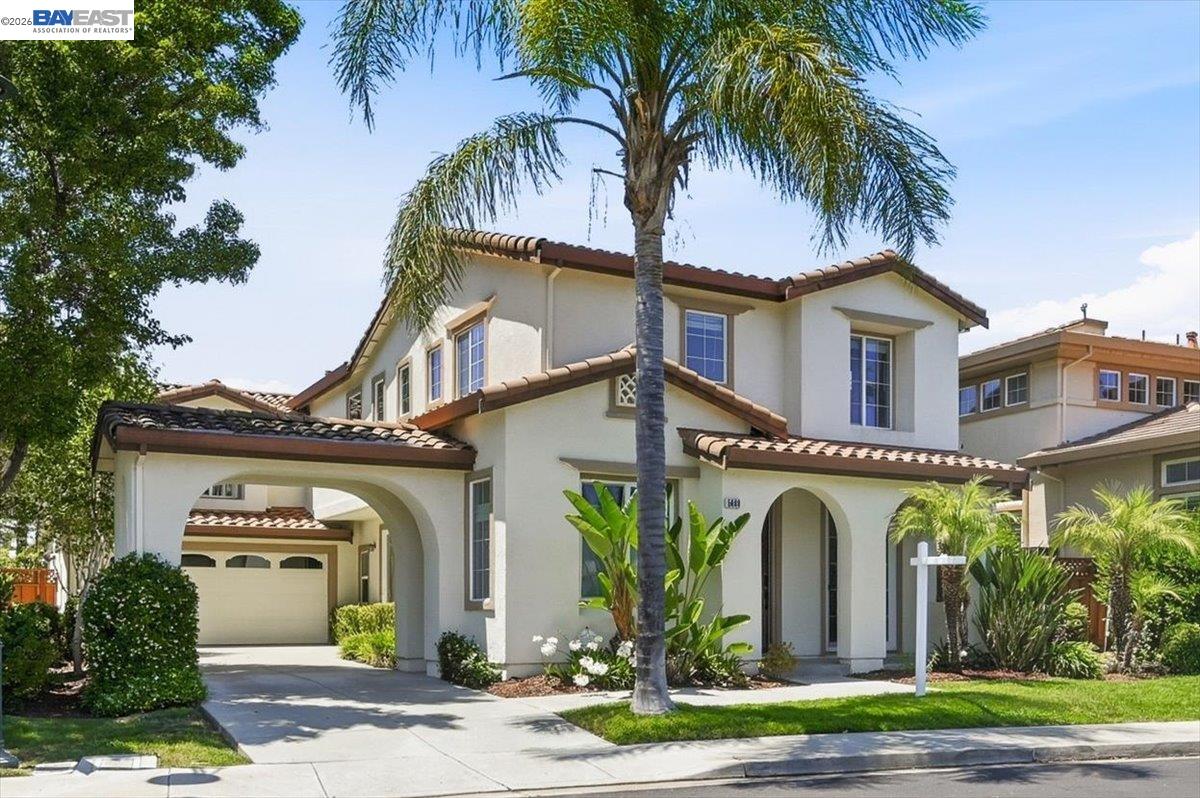 5688 CEDAR CREST