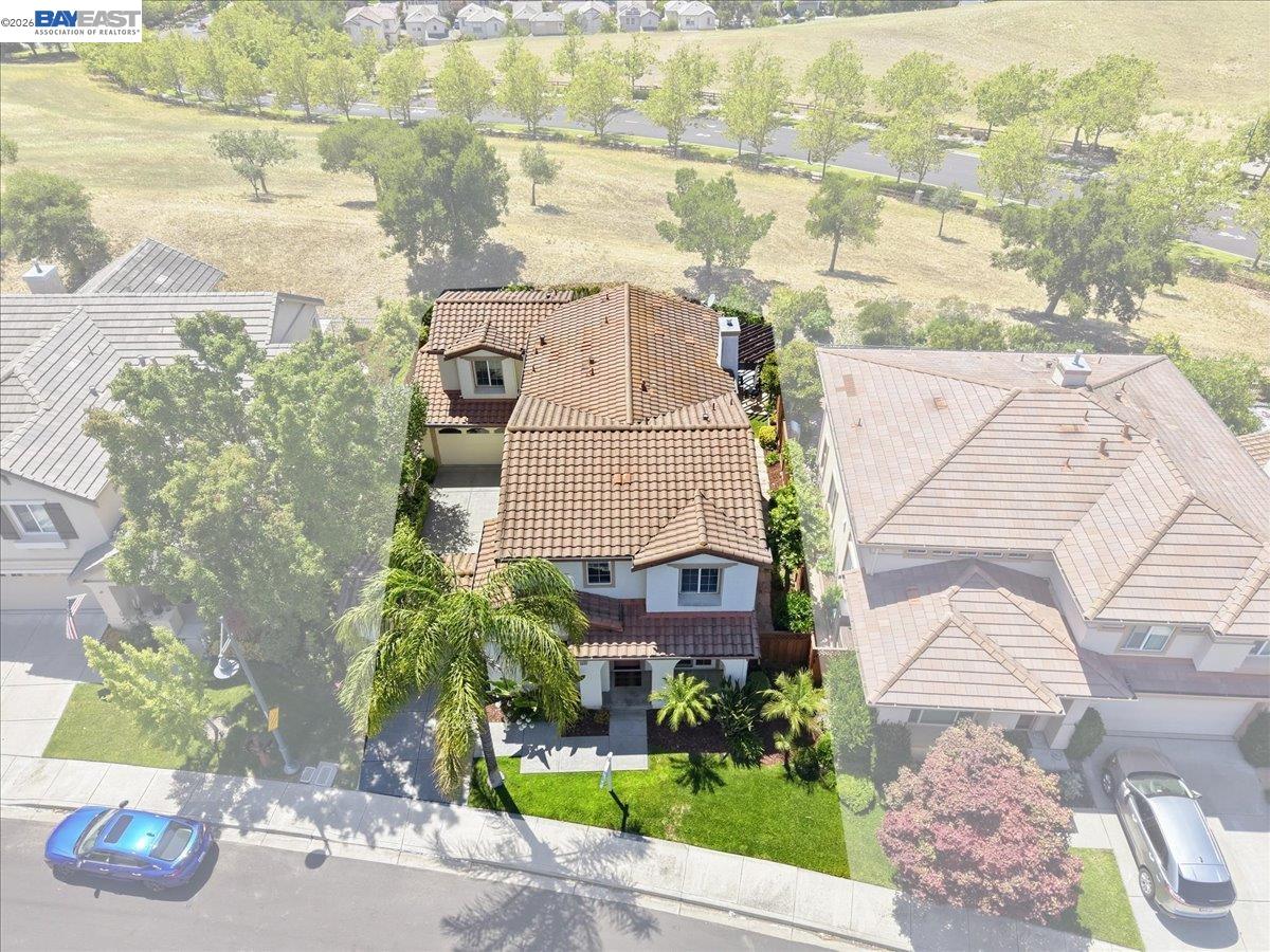 5688 CEDAR CREST