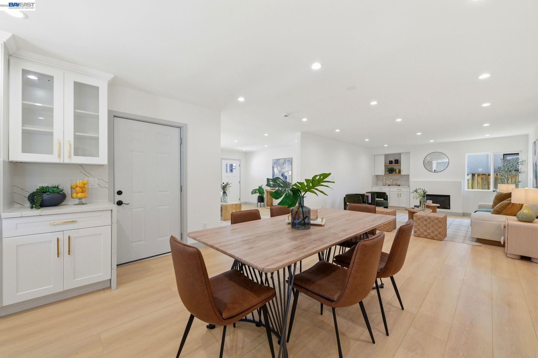 4253 David St