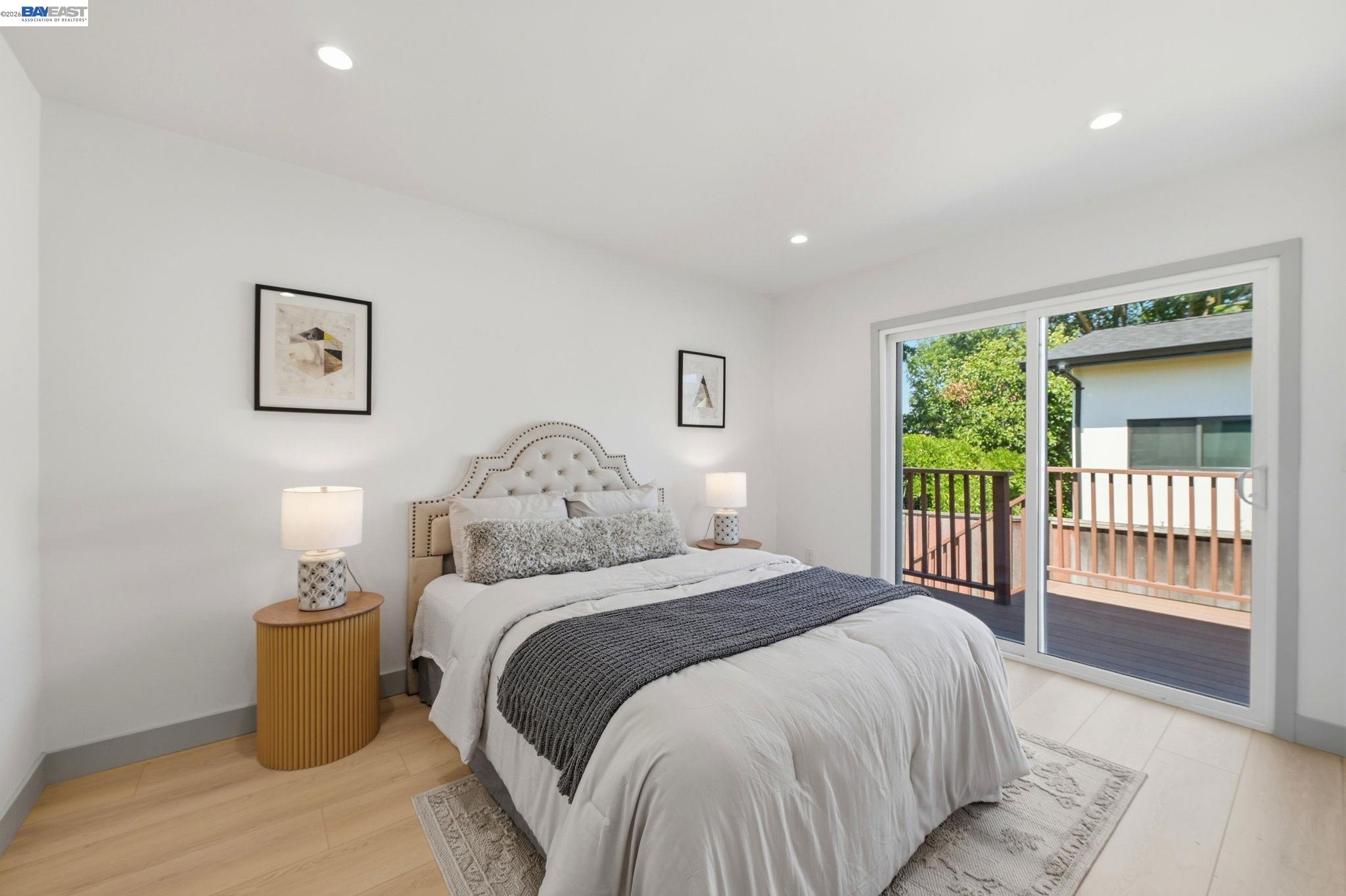 4253 David St
