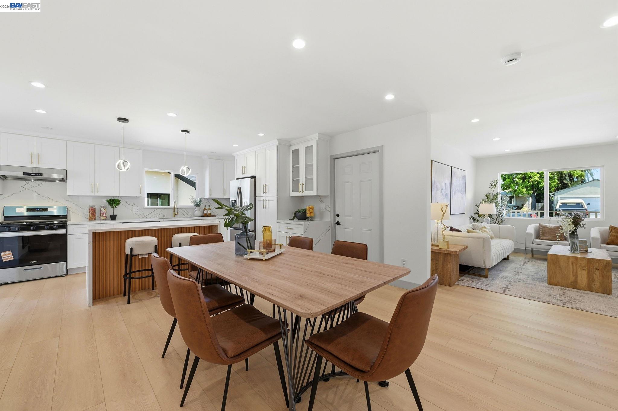 4253 David St