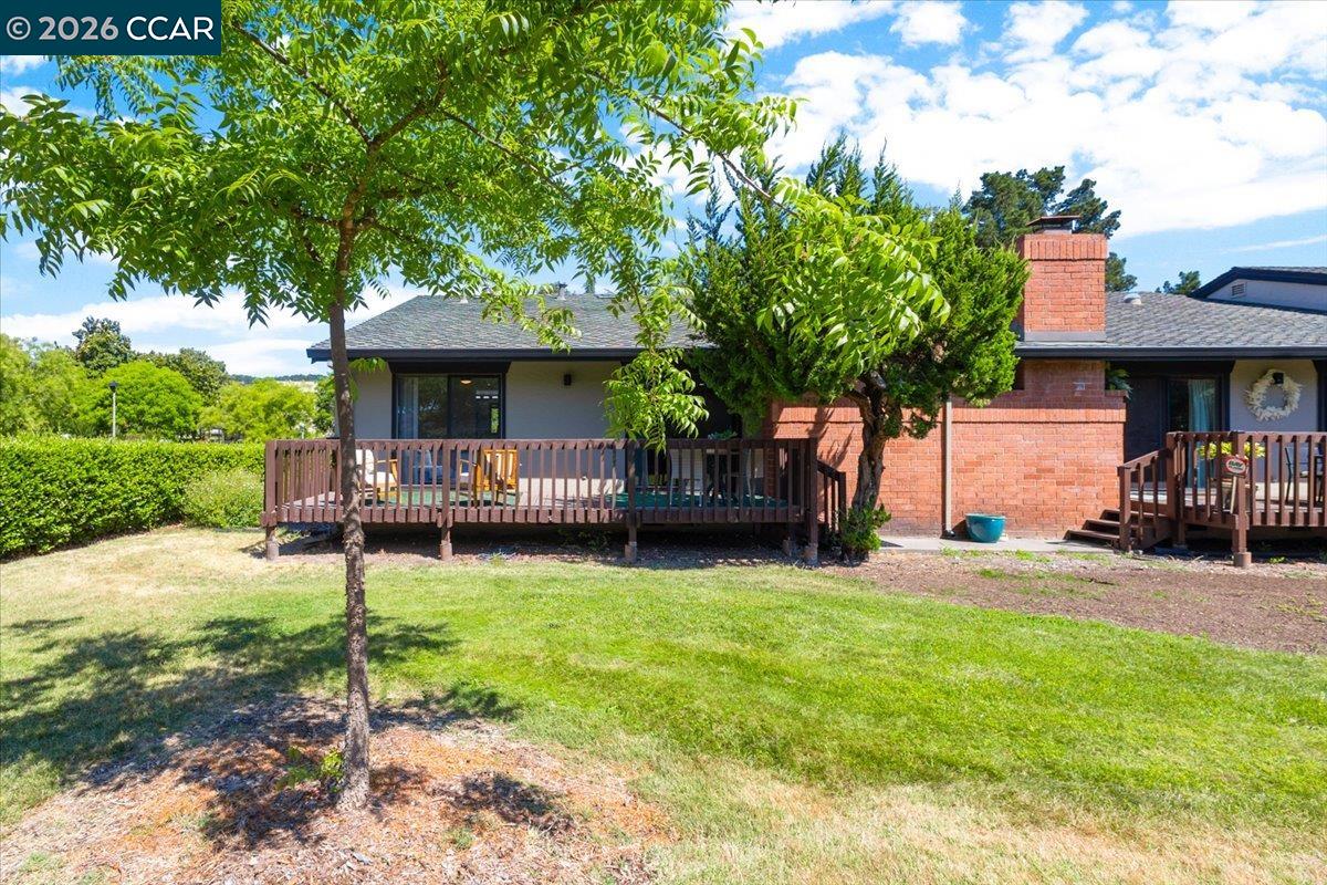 102 Vineyard Cir
