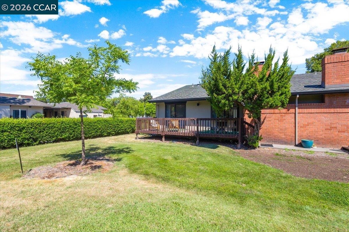 102 Vineyard Cir