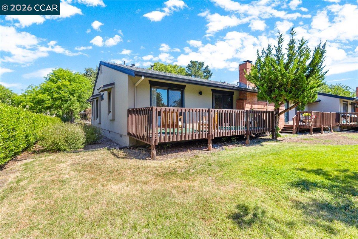 102 Vineyard Cir