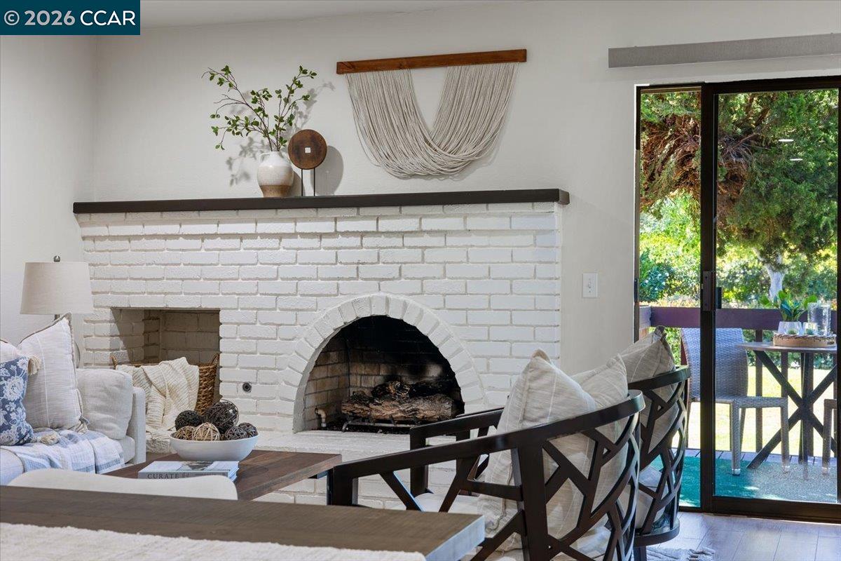 102 Vineyard Cir