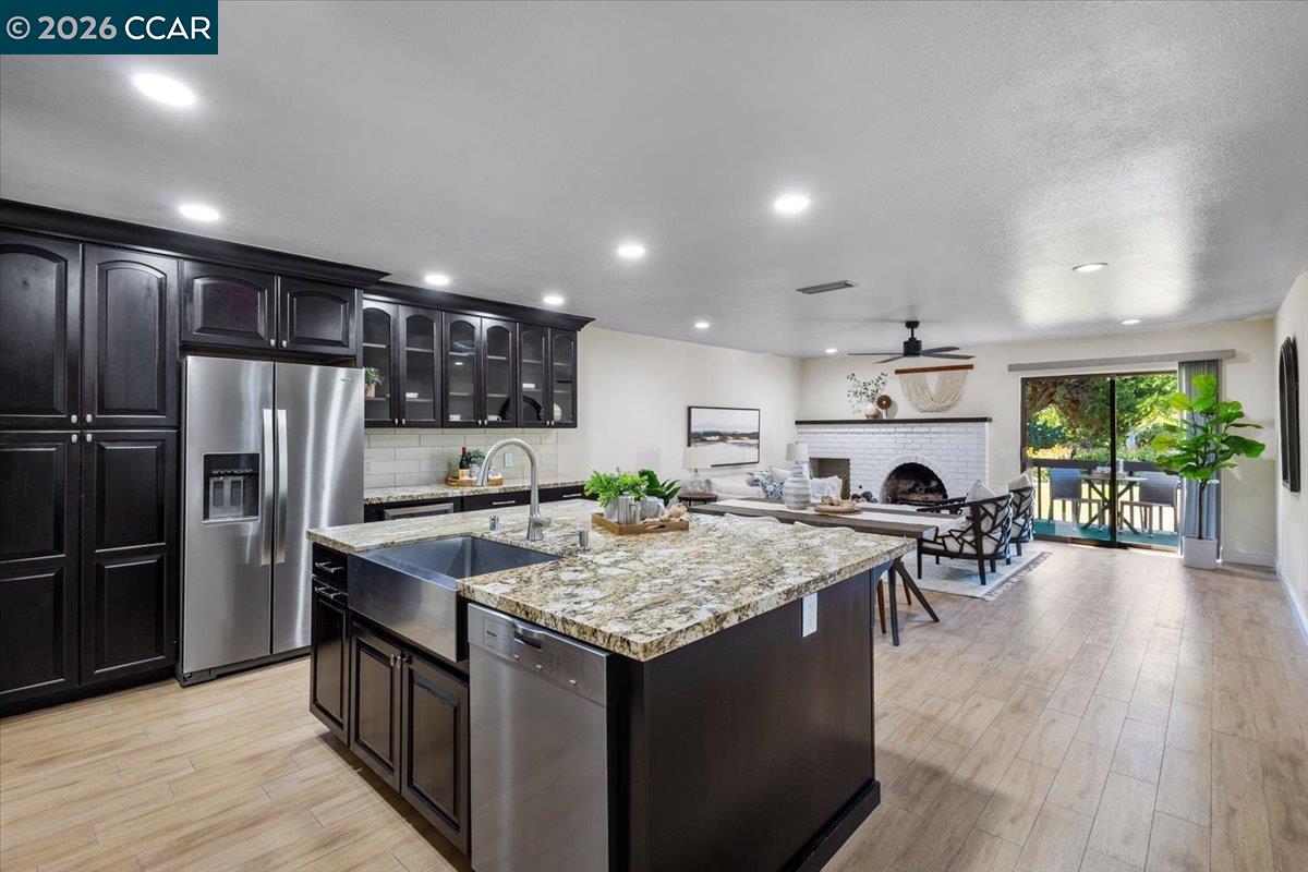 102 Vineyard Cir
