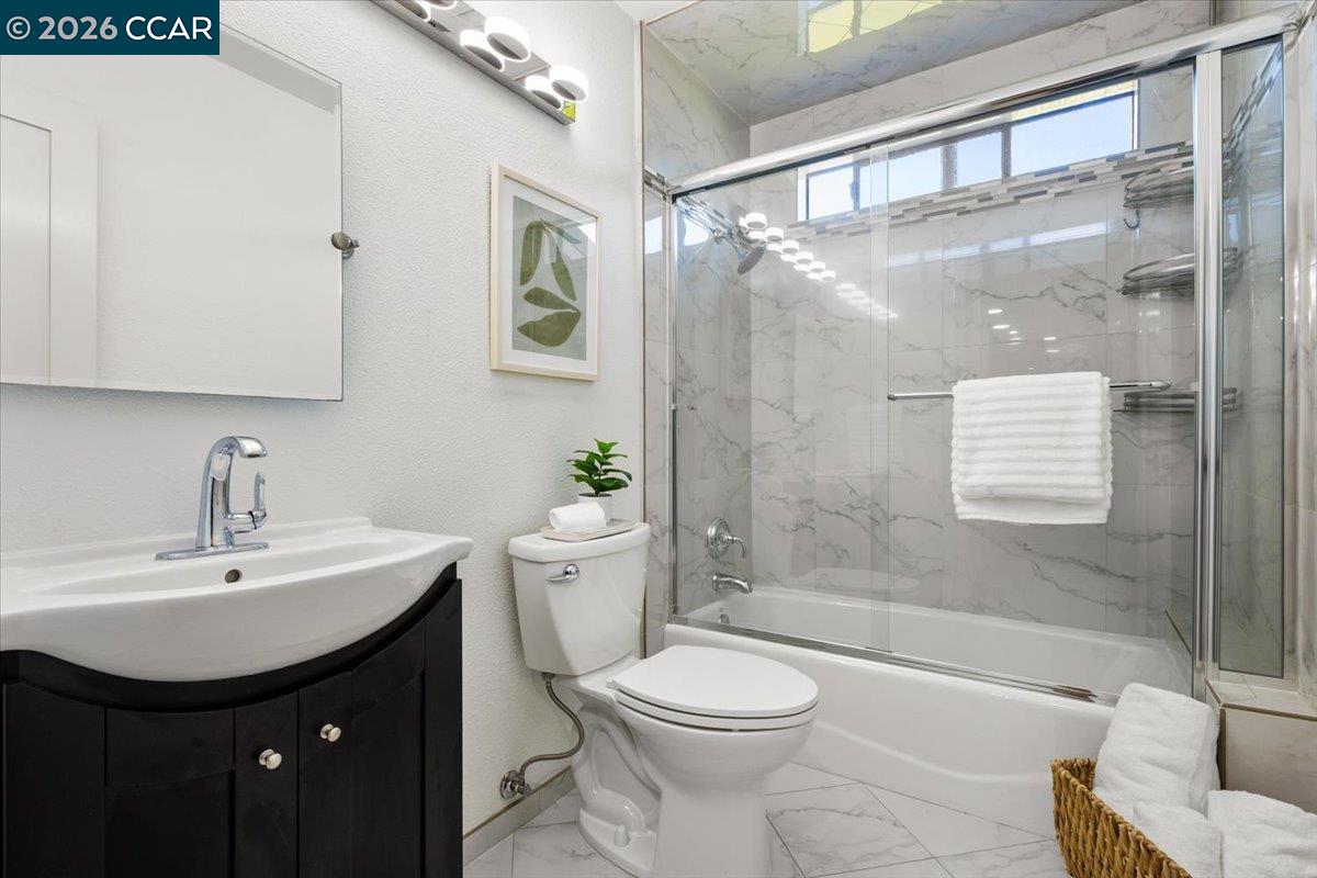 102 Vineyard Cir