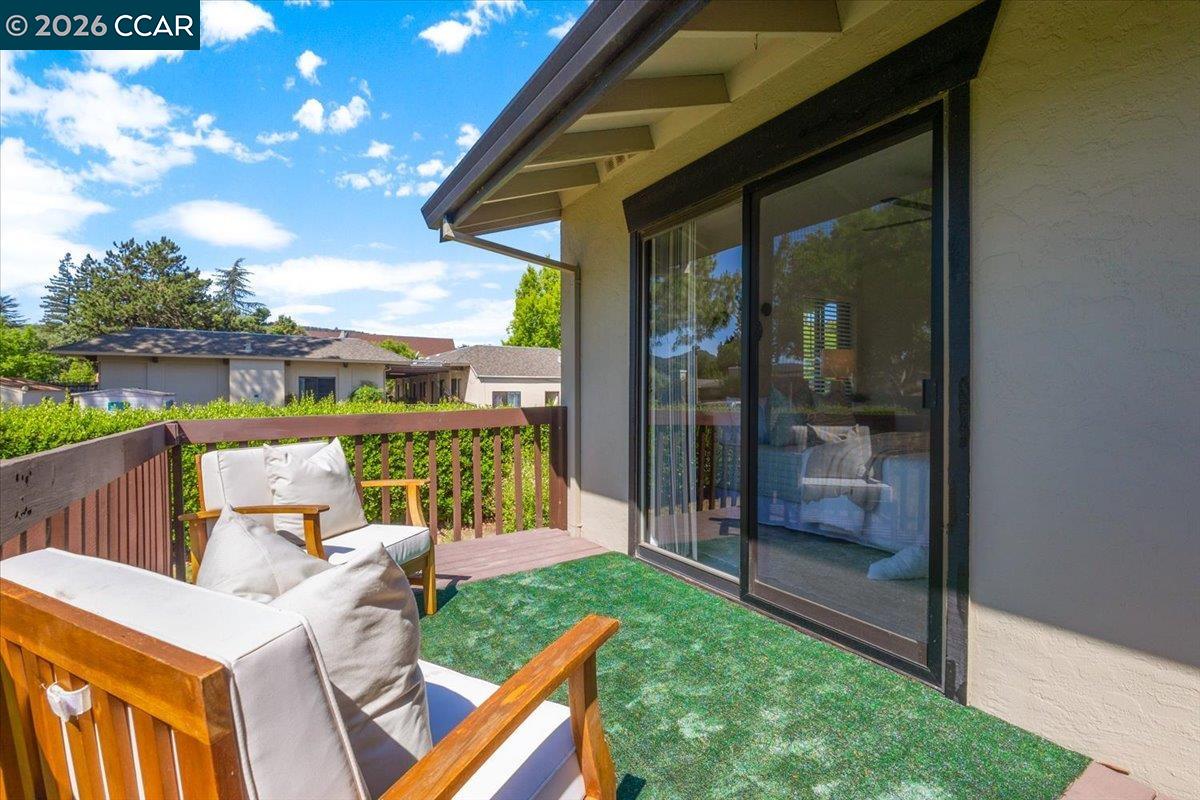 102 Vineyard Cir