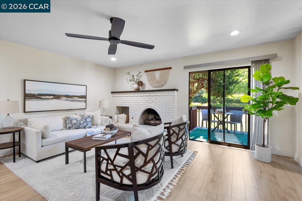 102 Vineyard Cir