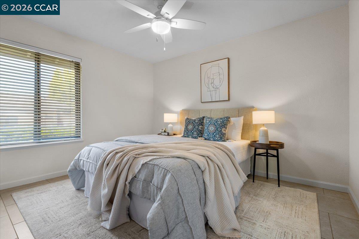 102 Vineyard Cir