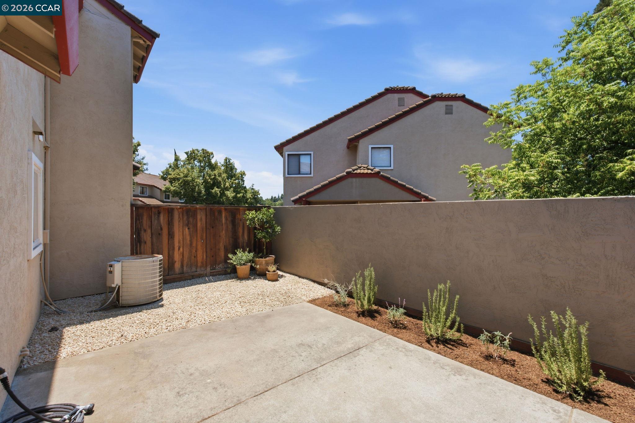 1167 Saint Matthew Pl # 102