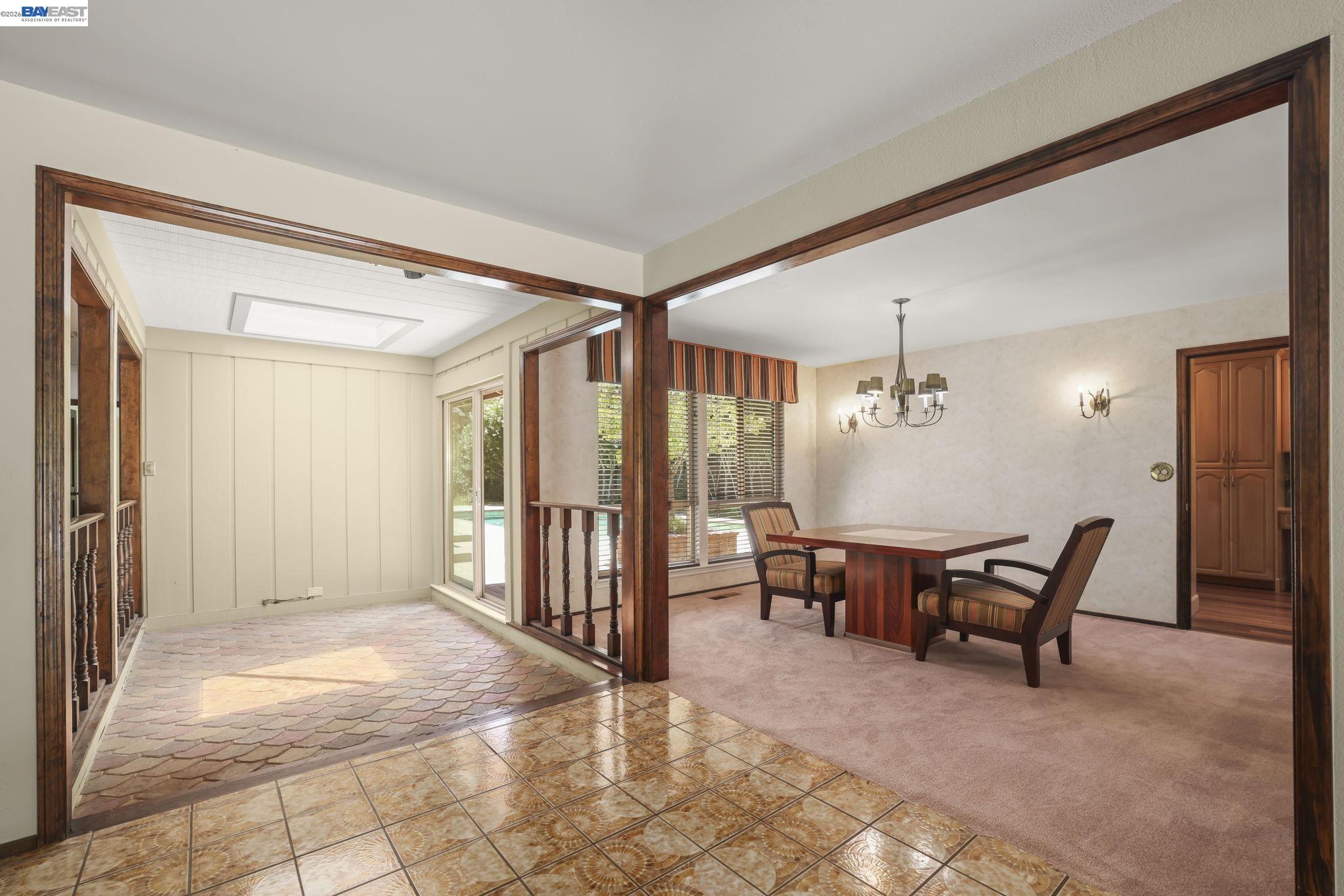 2112 Red Oak Place