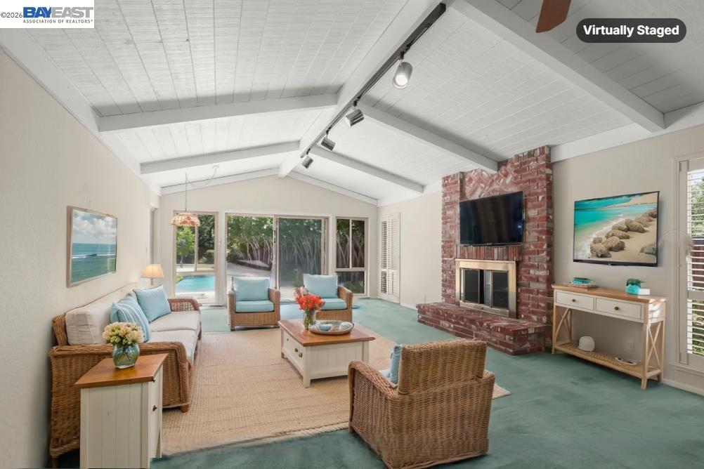 2112 Red Oak Place