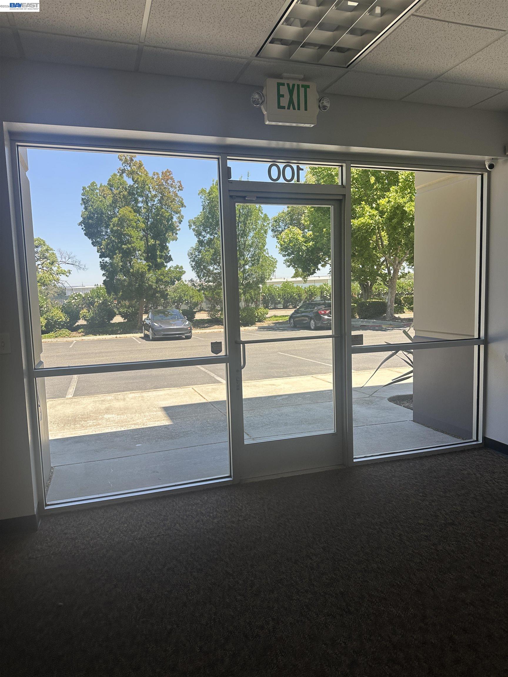 405 Boulder Ct