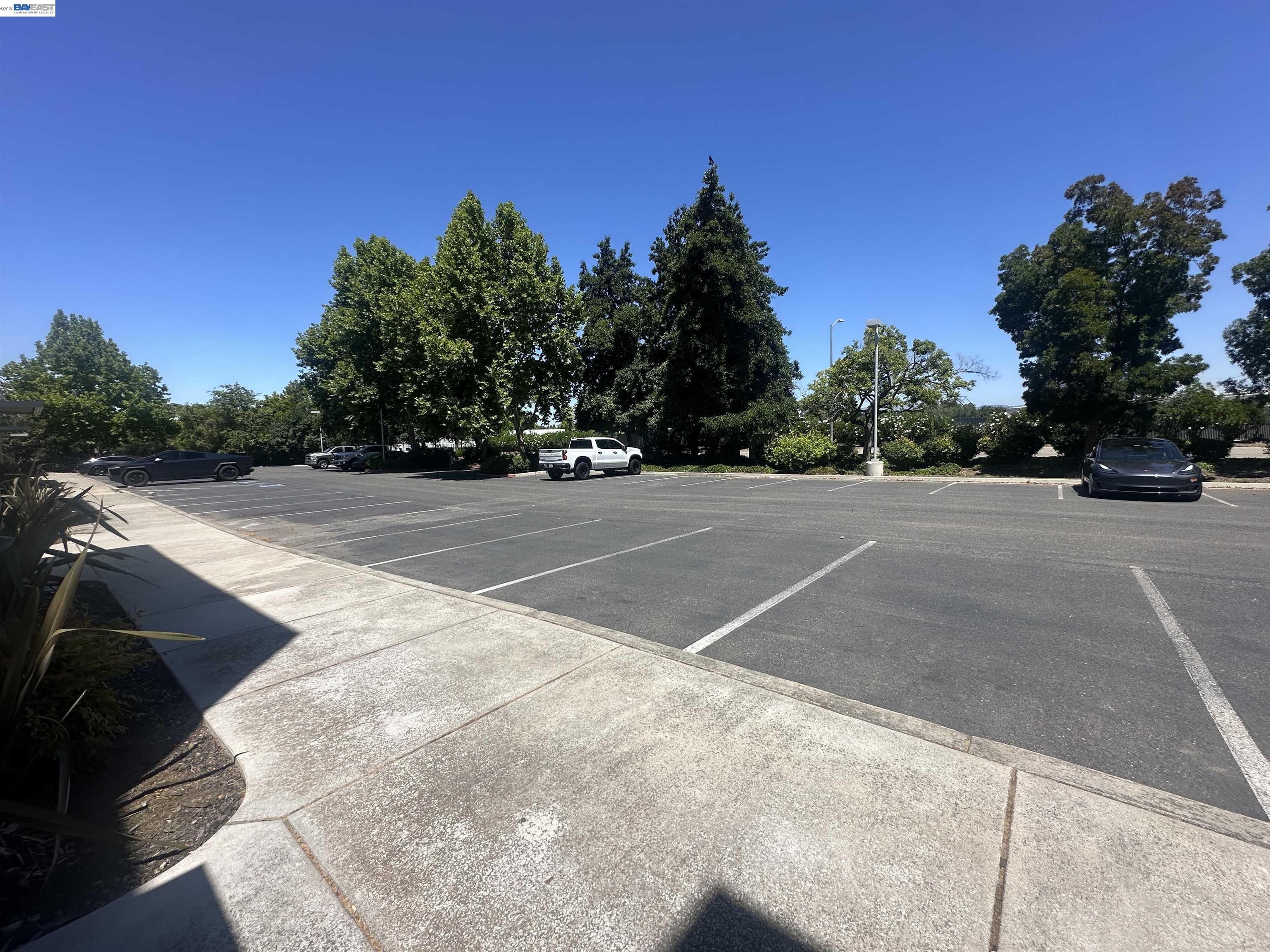 405 Boulder Ct