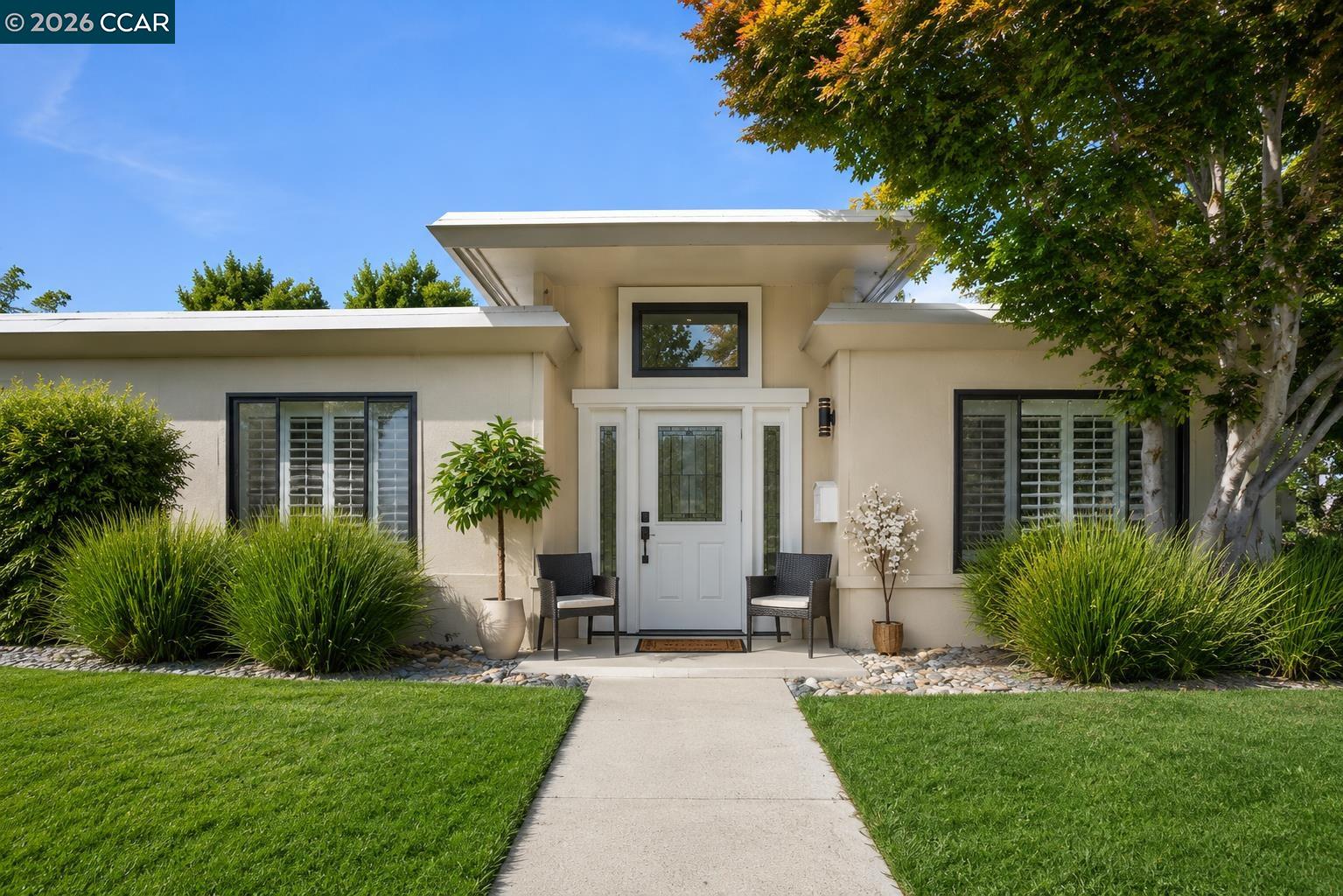 1124 Oakmont Drive # 4