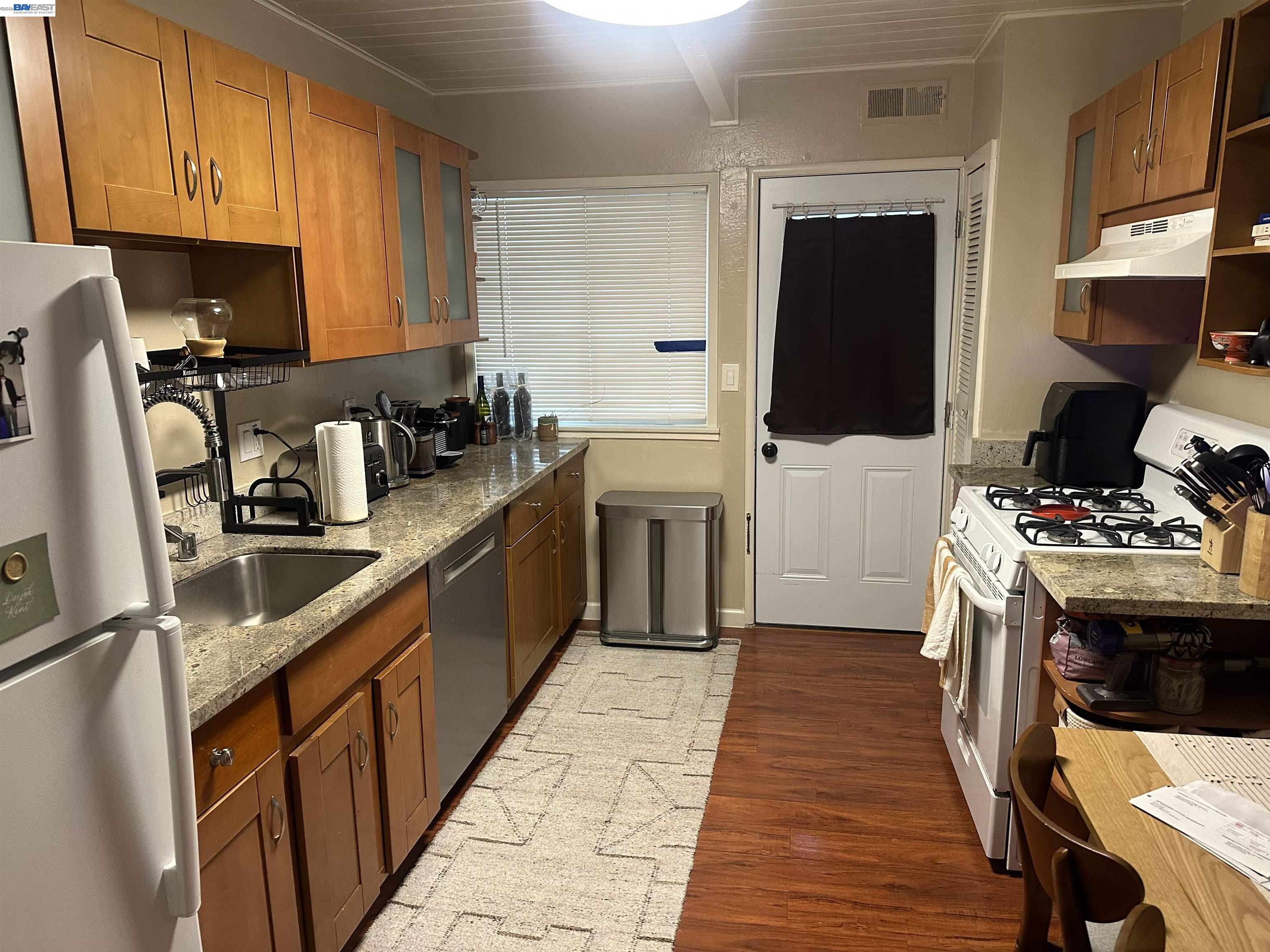1282 Carmel Ct