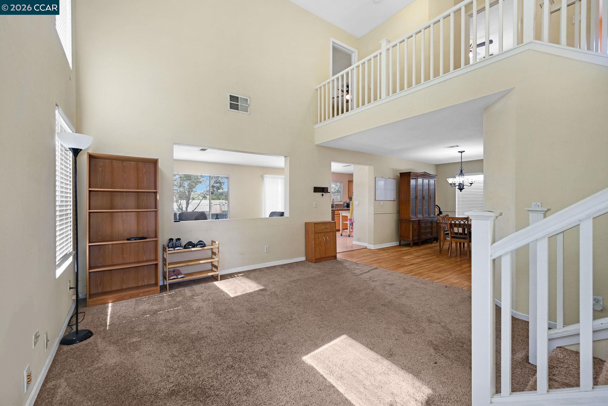 616 Ross Circle