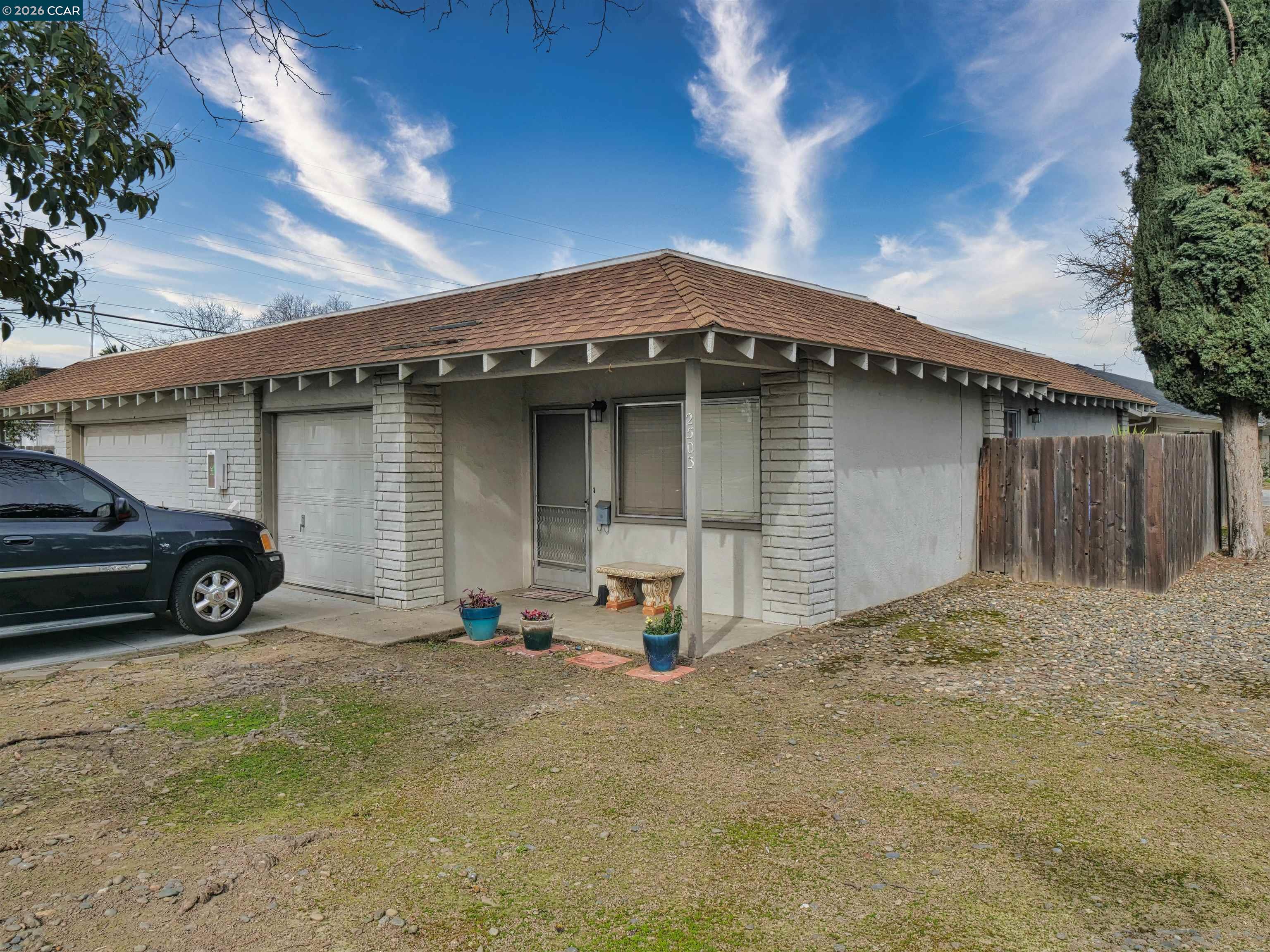 2501 Miller Avenue