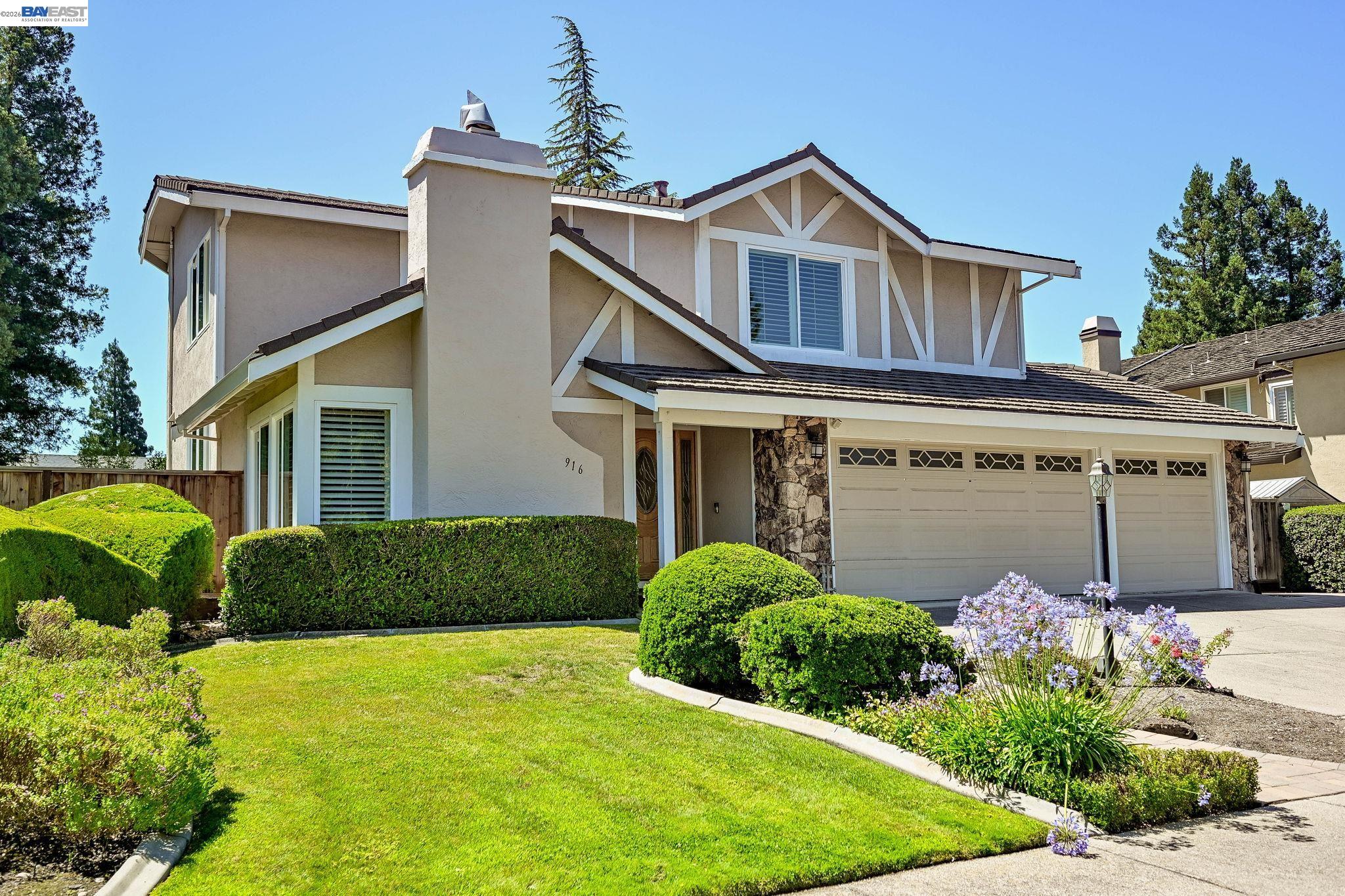 916 Woodland Dr