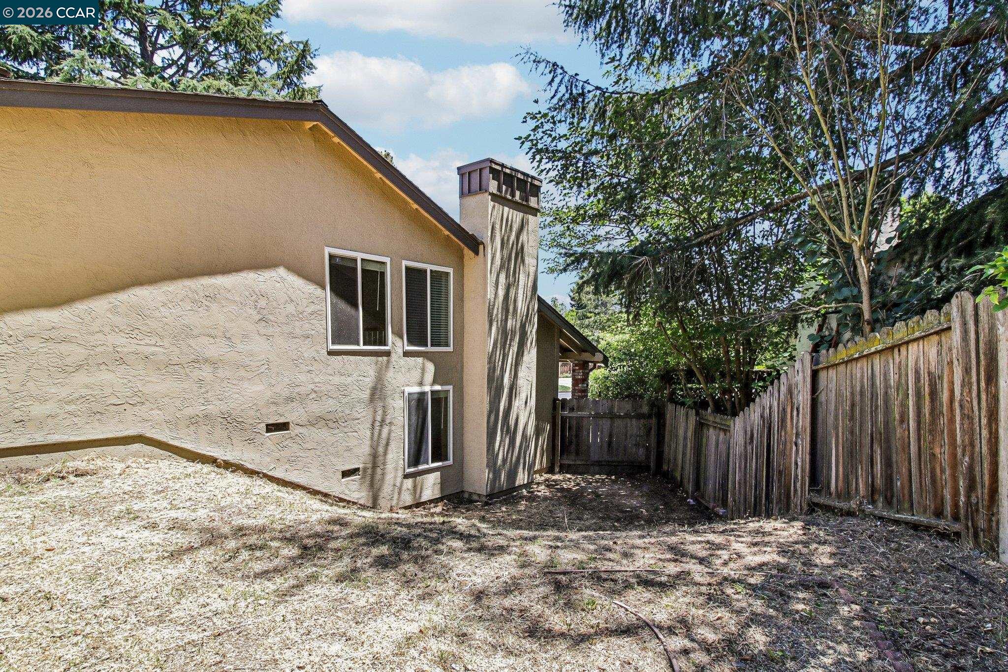 410 Oakbreeze Ct