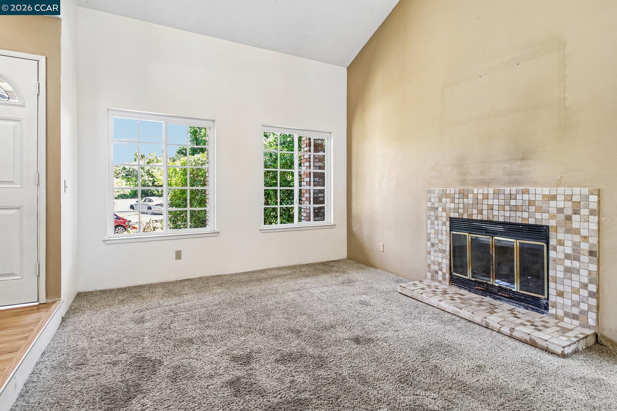 410 Oakbreeze Ct